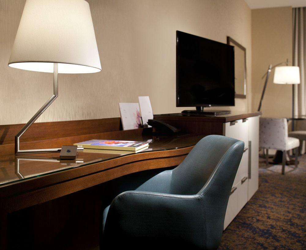 The Westin Dallas Downtown Екстер'єр фото