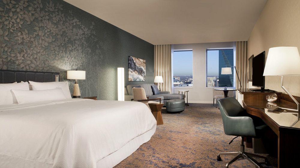 The Westin Dallas Downtown Екстер'єр фото
