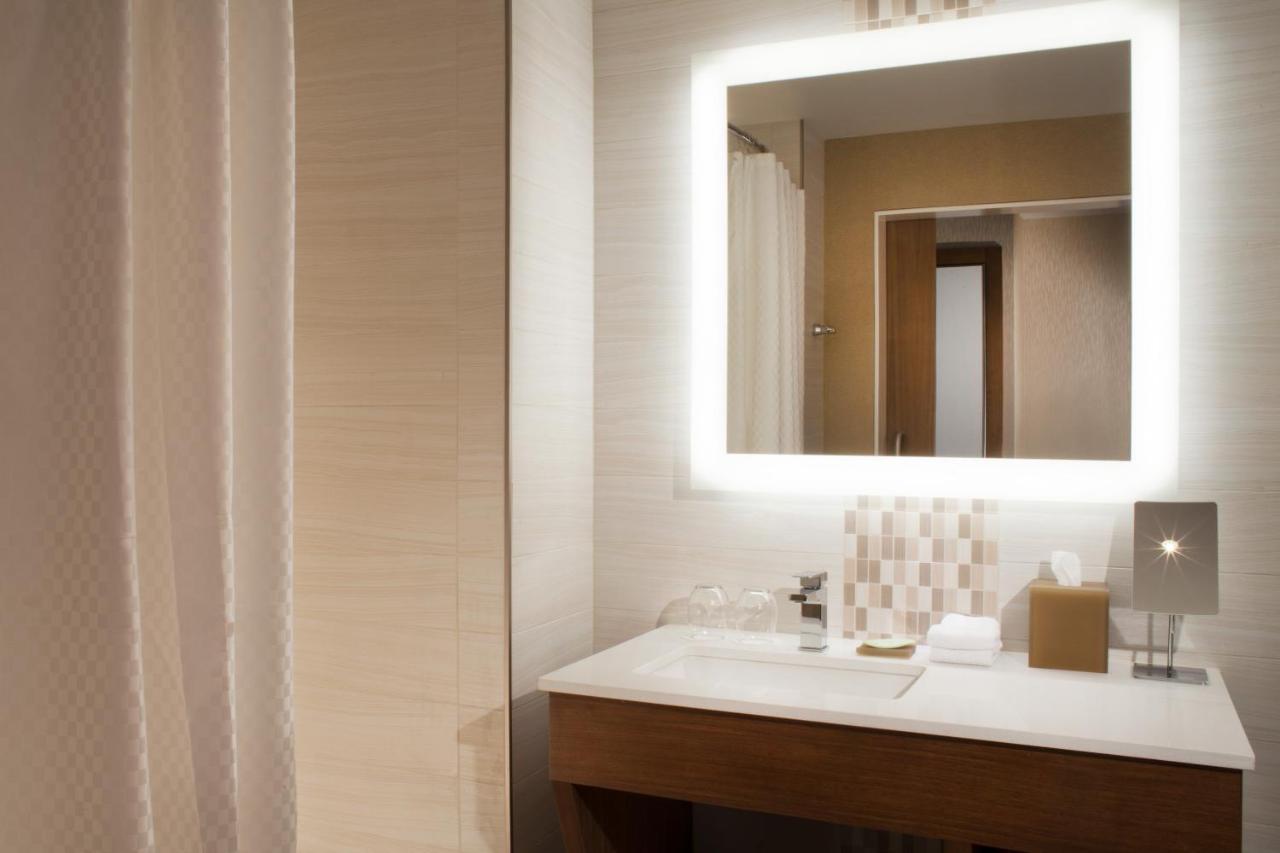 The Westin Dallas Downtown Екстер'єр фото