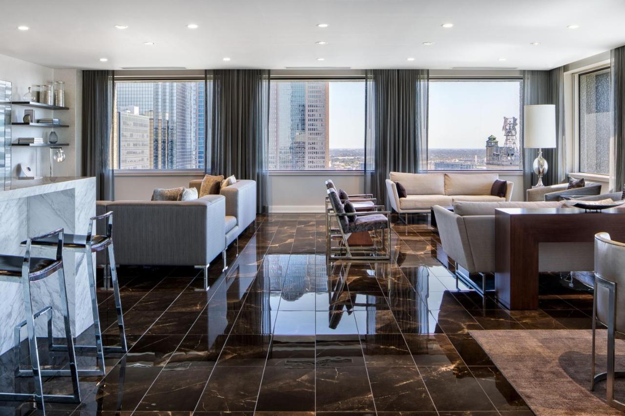 The Westin Dallas Downtown Екстер'єр фото