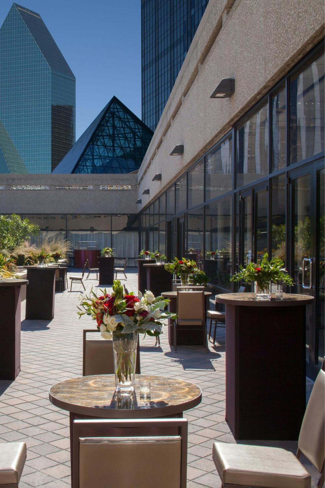 The Westin Dallas Downtown Екстер'єр фото