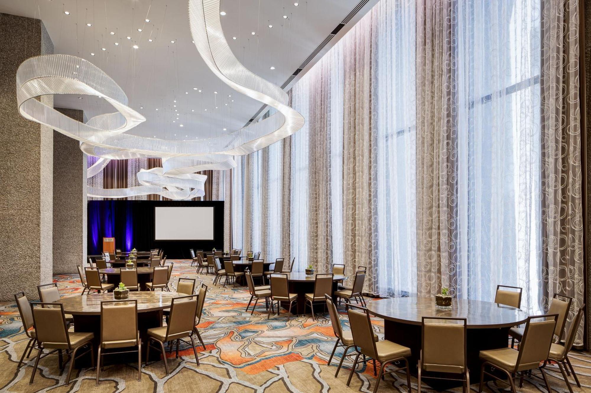 The Westin Dallas Downtown Екстер'єр фото